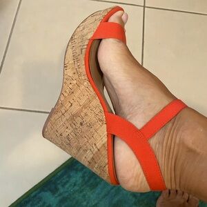 Stunning Orange fabric-cork Steve Madden Wedges
